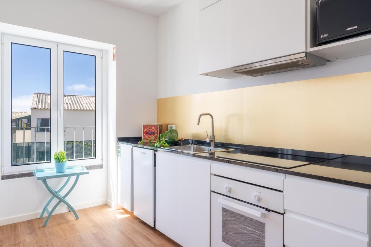 Casa Amarela Apartments - By Casas Na Ilha Camara de Lobos Ngoại thất bức ảnh