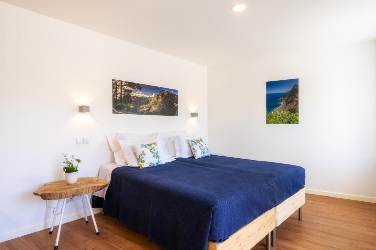 Casa Amarela Apartments - By Casas Na Ilha Camara de Lobos Ngoại thất bức ảnh